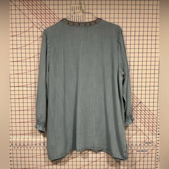 Embroidered Blue Floral Women's Top - Picture 3 of 7